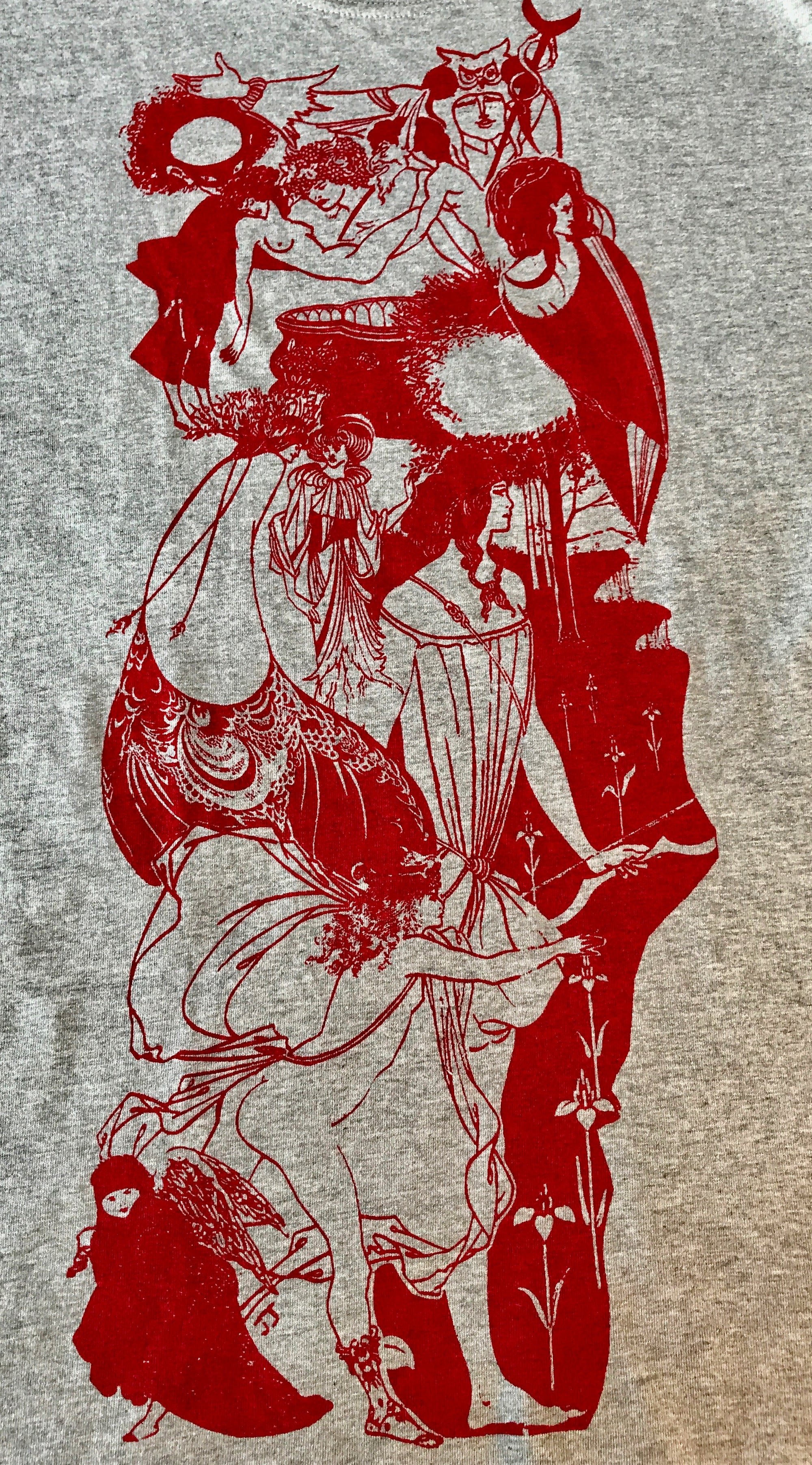 Mens T-Shirt • Aubrey Beardsley Huntress Collage