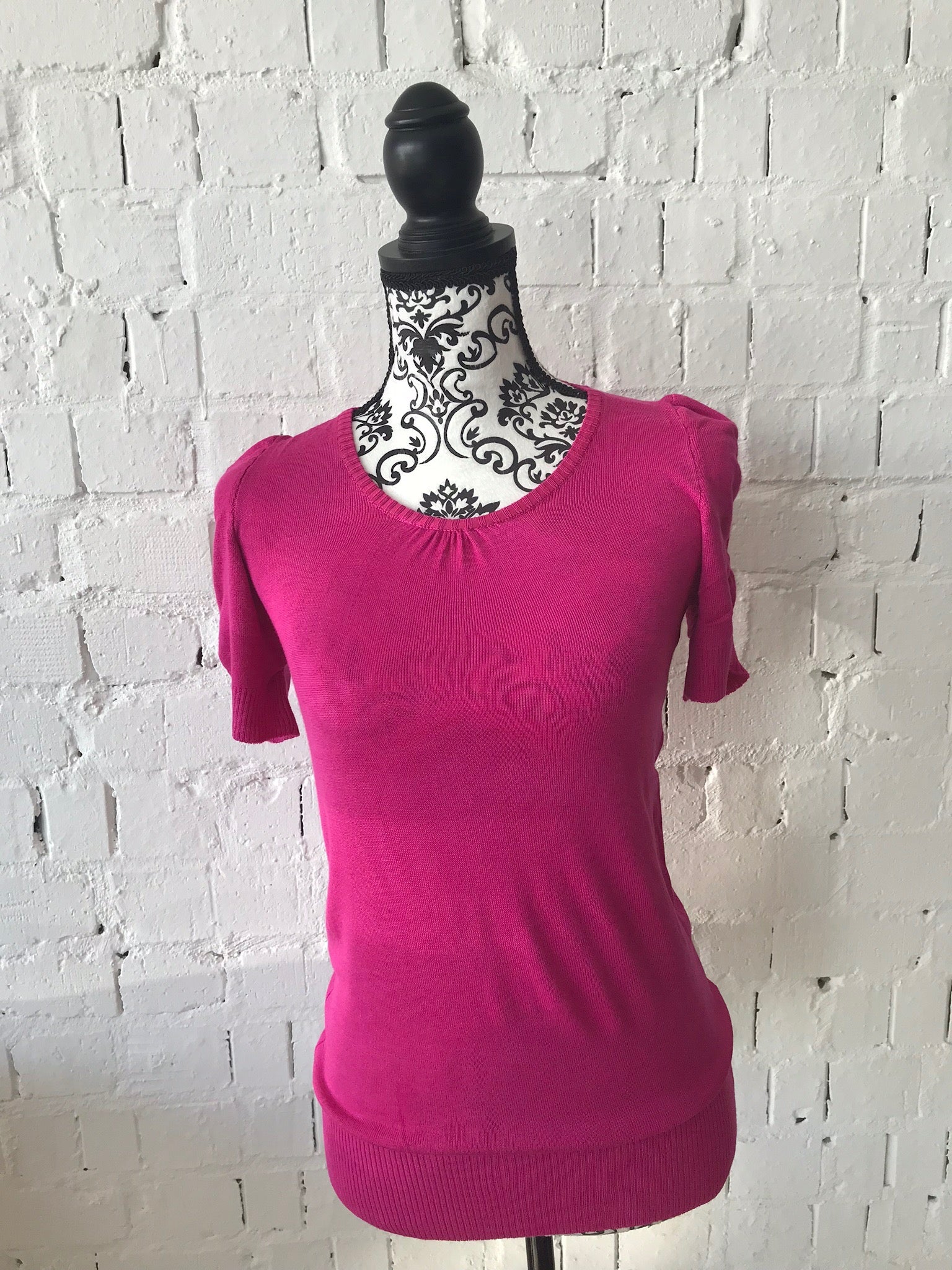 Womens Jumper • Hot Pink Short Sleeve Knit