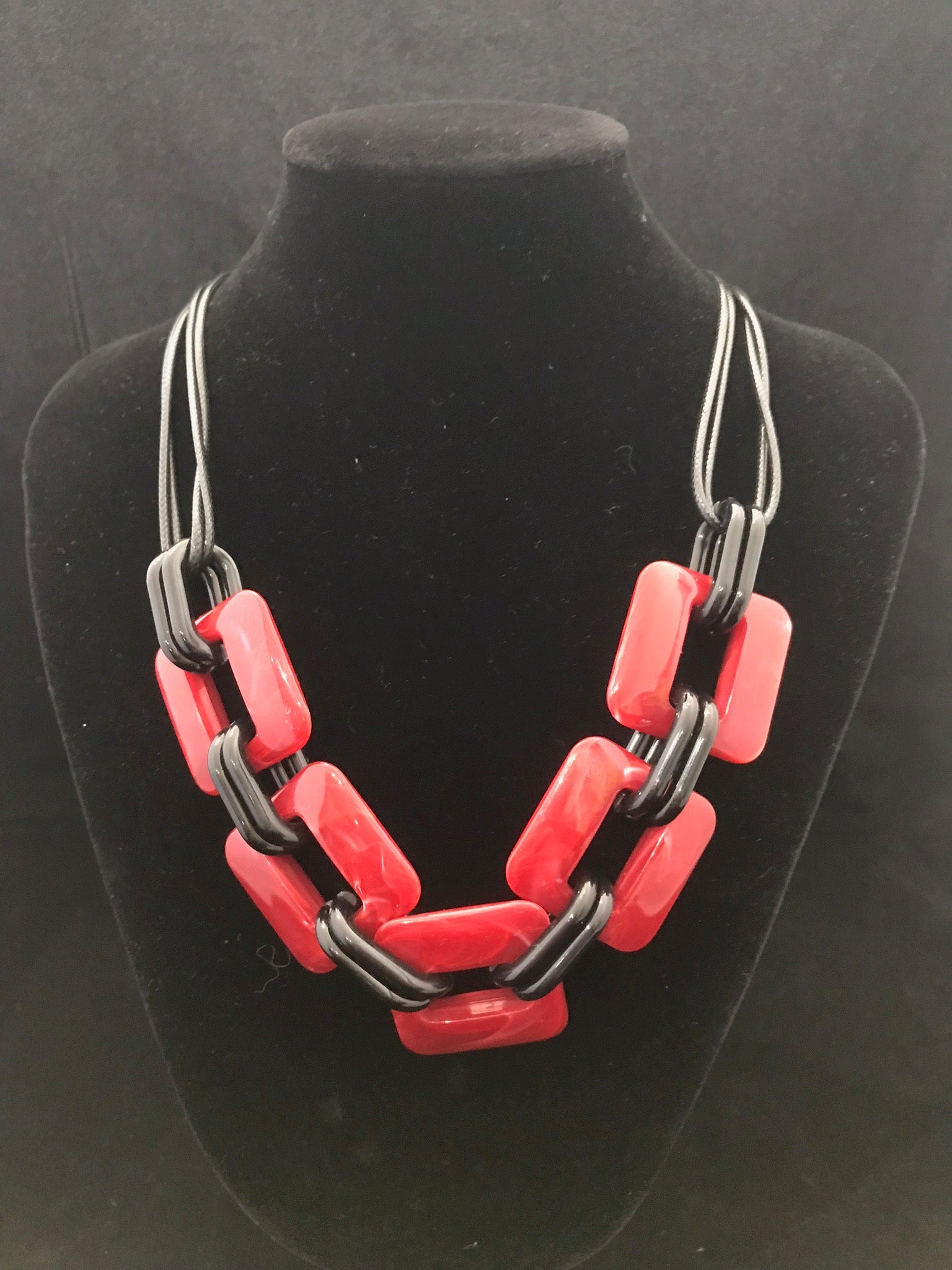 Square Chain Link Necklace • Red and Black