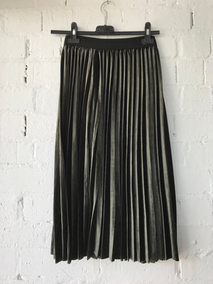 Womens Pleated Velveteen Skirt